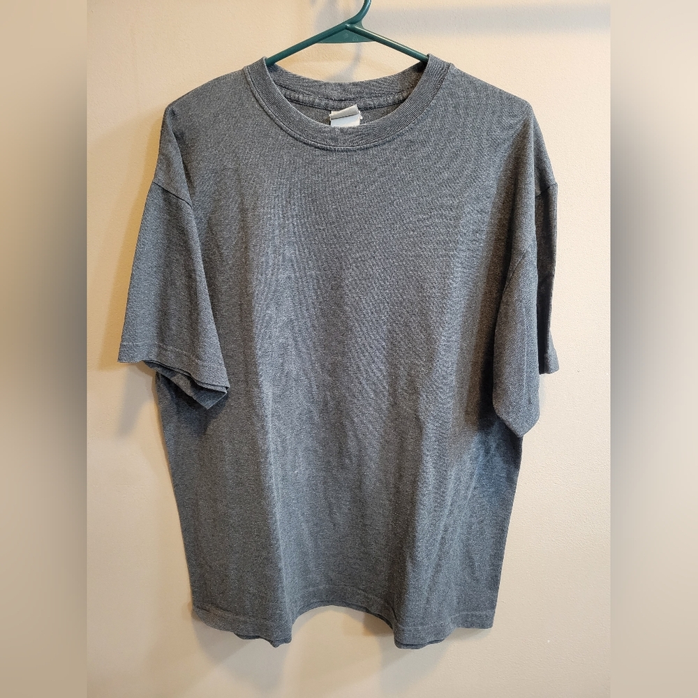 Grey T-shirt Sz L